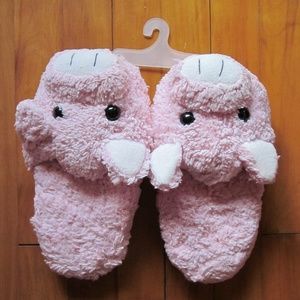 NWOT - Pink Piggy Slippers